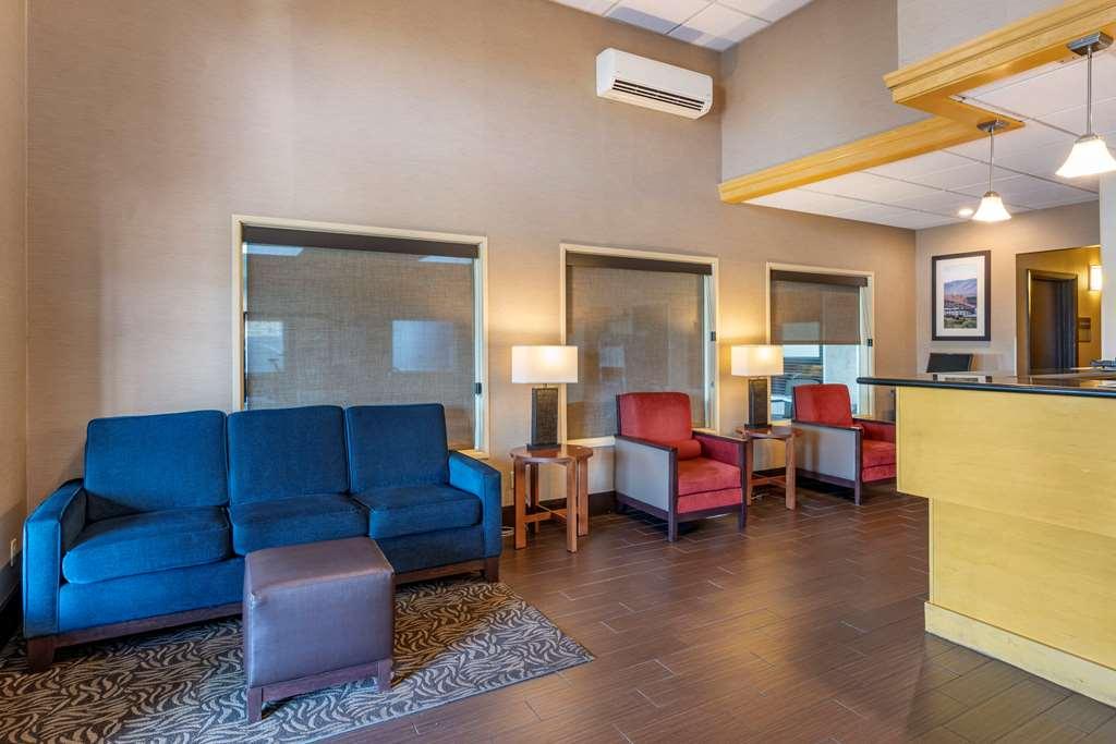 דה דאלס Comfort Inn Columbia Gorge מראה פנימי תמונה