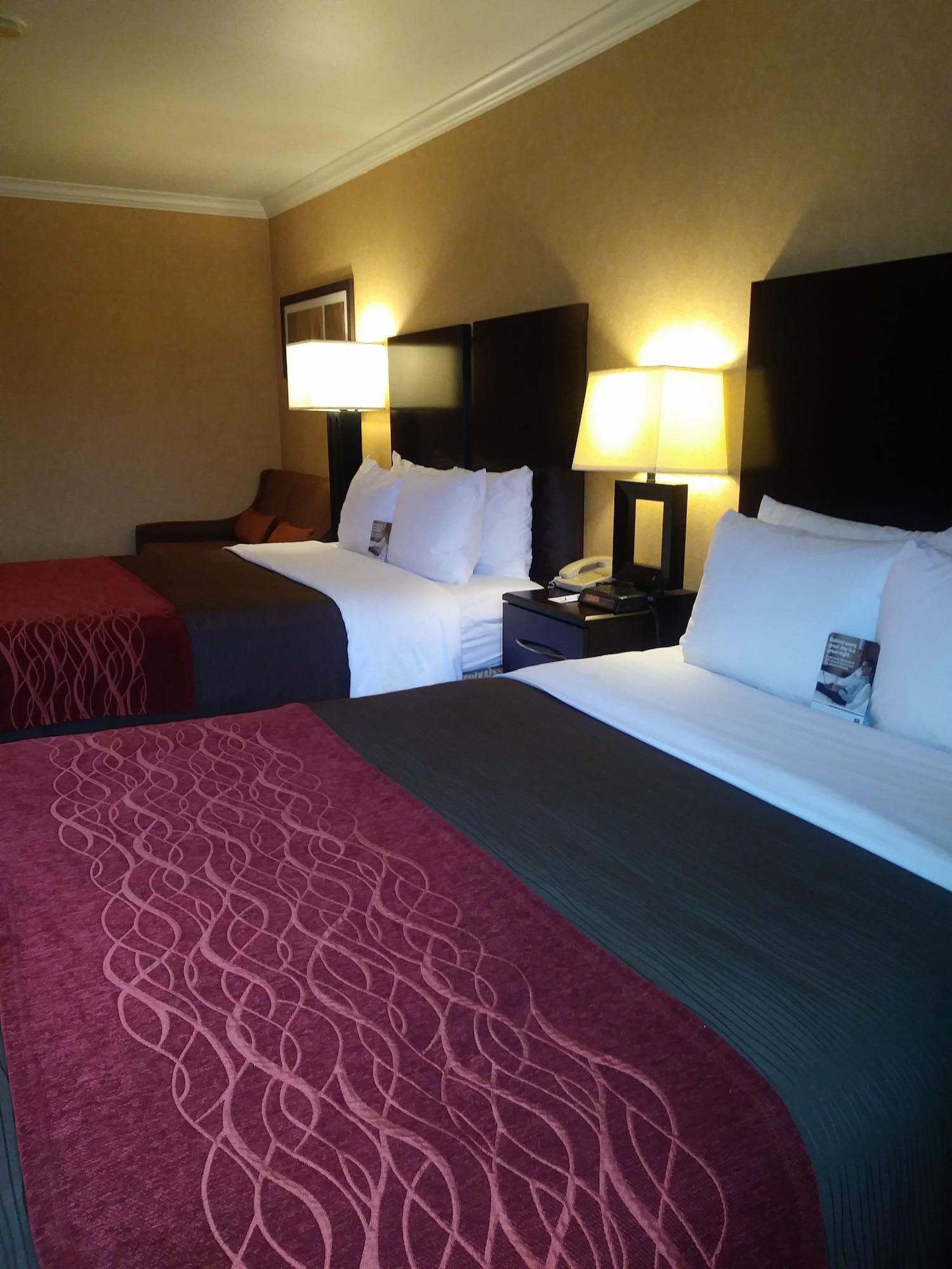 דה דאלס Comfort Inn Columbia Gorge מראה חיצוני תמונה