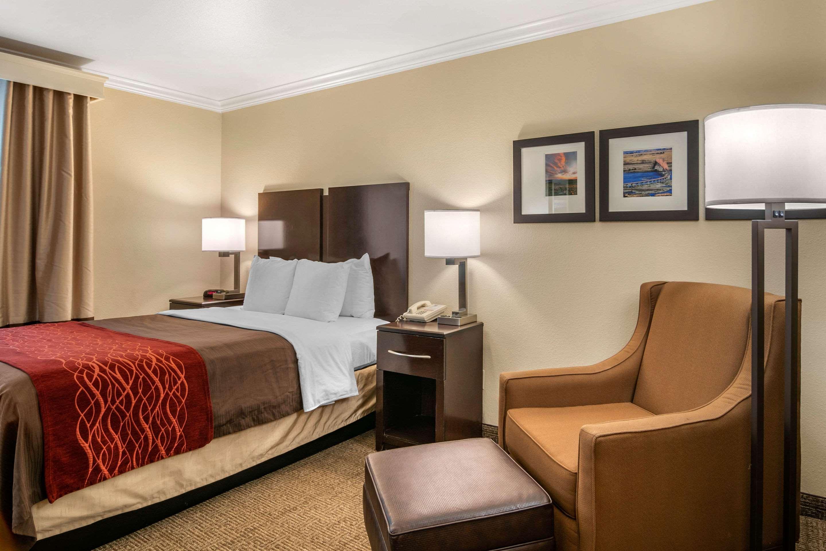 דה דאלס Comfort Inn Columbia Gorge מראה חיצוני תמונה